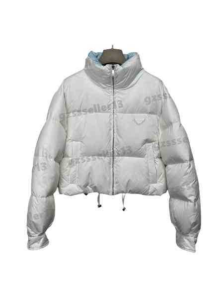 Womens Down Jackets Luxury Designer Woman Puffer Coat Fashion Short Turtleneck White Thick Warm Jacket 90 White Velvet 225g Filling Winter Coats
Womens Down Jackets Luxury Designer Woman Puffer Coat Fashion Short Turtleneck White Thick Warm Jacket 90 White Velvet 225g Filling Winter Coats