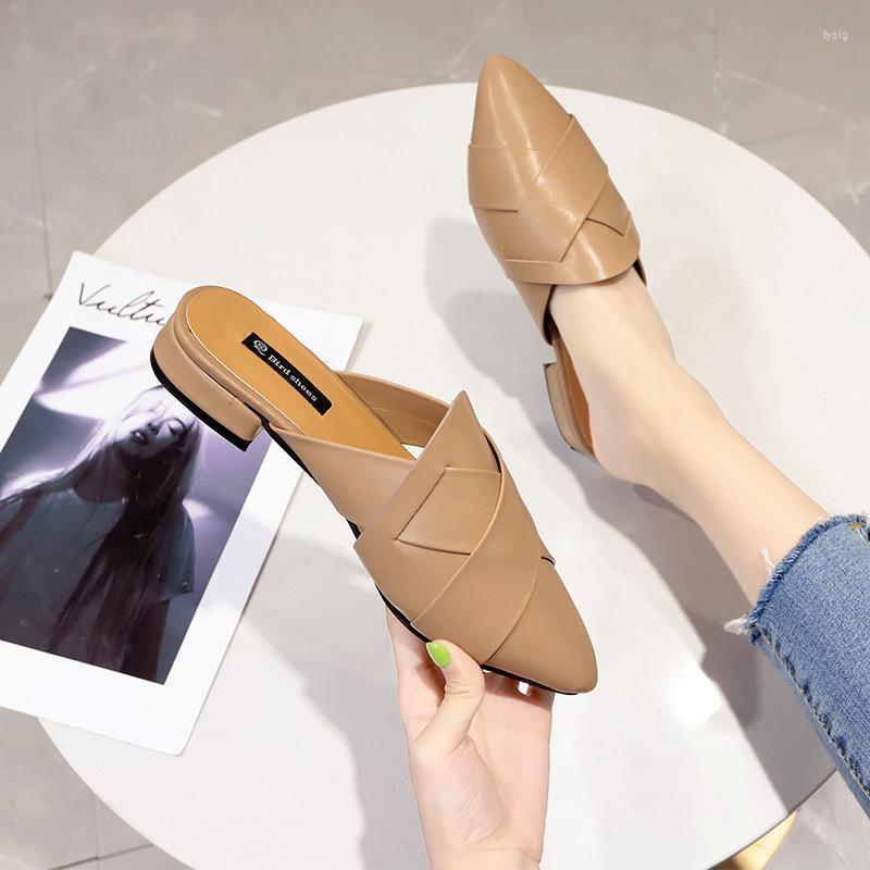 Slippers 2022 Retro Half-trawing Shoes Women's Flat-bottomed Muller Outside The Pointy Wearing Lazy-style Sandals Wear-resistant, Black 
Slippers 2022 Retro Half-trawing Shoes Women's Flat-bottomed Muller Outside The Pointy Wearing Lazy-style Sandals Wear-resistant, Black