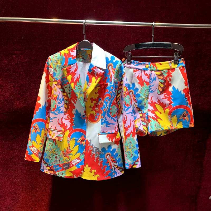 Two Piece Dress New European and American women's wear for winter 2022 Long-sleeved suit collar royal print coat shorts Fashion suits, Multi
Two Piece Dress New European and American women's wear for winter 2022 Long-sleeved suit collar royal print coat shorts Fashion suits, Multi