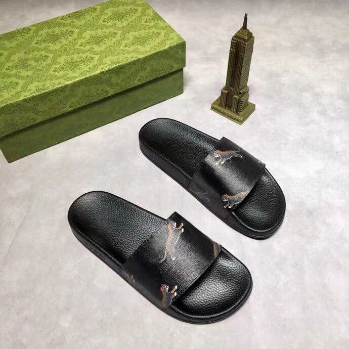 Designer Slides Mens Womens Slippers Summer Sandals Beach Slide Flowers Flat Platform Rubber Printing Bloom Leather Floral Snake TigersZwKk#
Designer Slides Mens Womens Slippers Summer Sandals Beach Slide Flowers Flat Platform Rubber Printing Bloom Leather Floral Snake TigersZwKk#