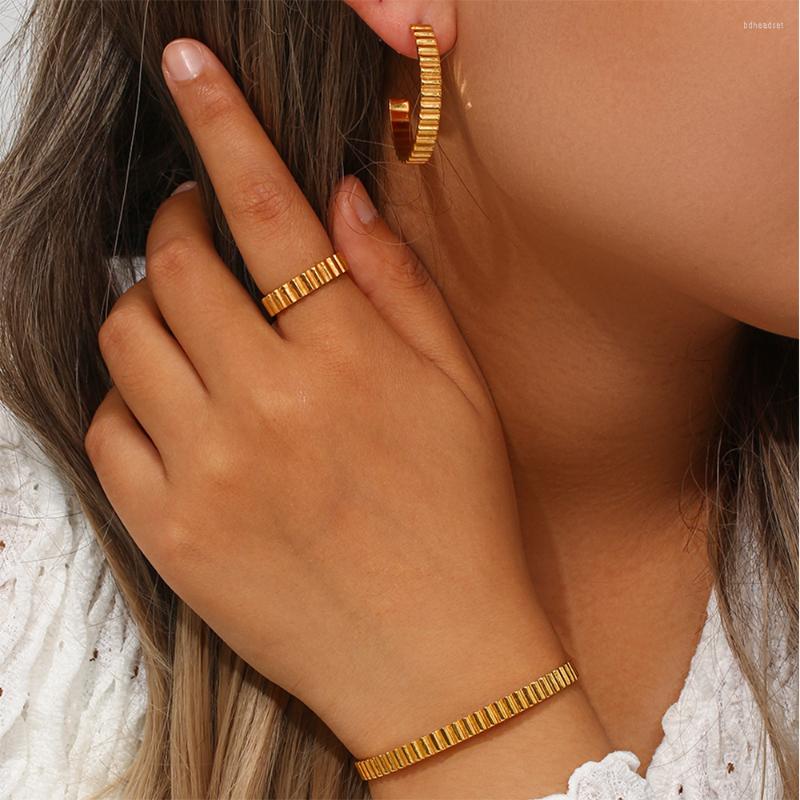 Necklace Earrings Set 18K Gold Plated Vertical Stripes Simple Bangle Opening Rings Waterproof Minimalist For Women Jewelry, Picture shown
Necklace Earrings Set 18K Gold Plated Vertical Stripes Simple Bangle Opening Rings Waterproof Minimalist For Women Jewelry, Picture shown