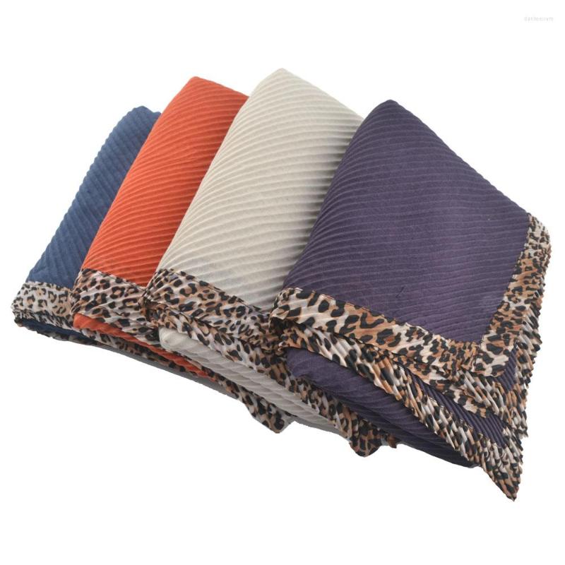Scarves Winter Women Plain Cotton Crinkle Hijab Muslim Islamic Scarf Leopardo Mujer Head Wrap Solid Color Foulard Femme Musulman
Scarves Winter Women Plain Cotton Crinkle Hijab Muslim Islamic Scarf Leopardo Mujer Head Wrap Solid Color Foulard Femme Musulman