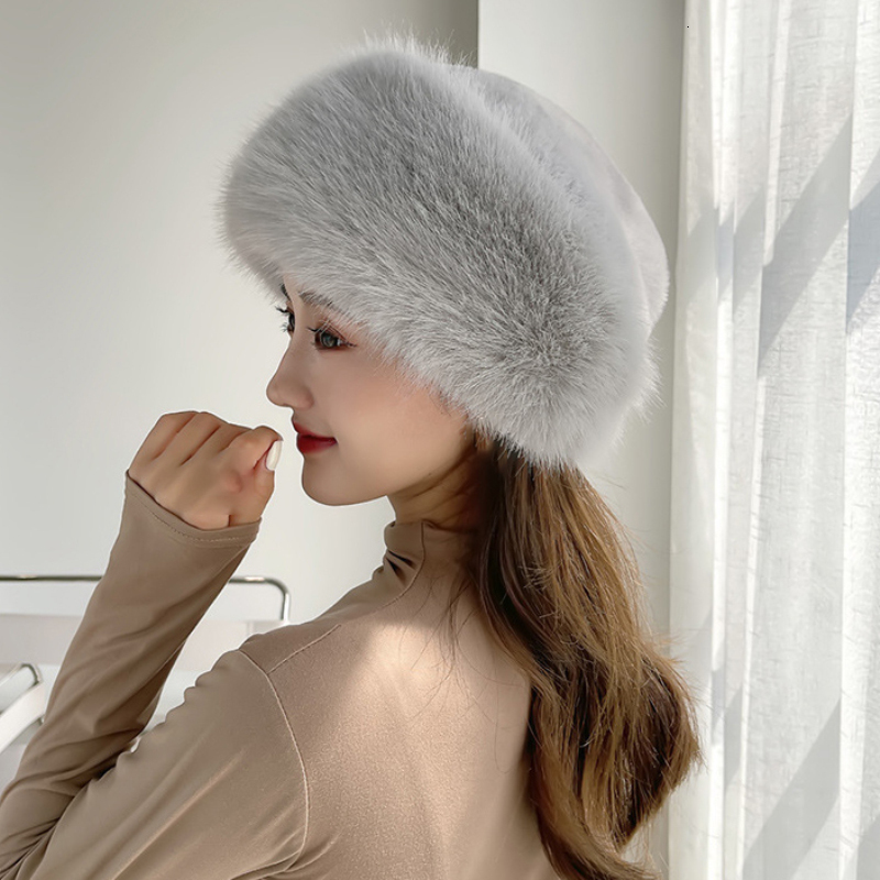 Trapper Hats HT4003 Fur Women Warm Snow Ski Cap Female Faux Bomber Lady Windproof Winter for Russian Ushanka 221129