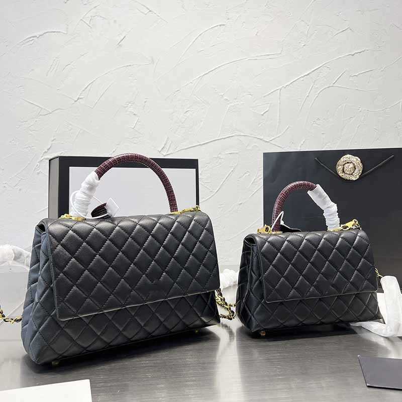Luxury Designer Handbags Shoulder Bags Tote 2023 New Women's Gold Hardware Shoulders Strap Fashion Calfskin Caviar Shoulders Crossbody Bag Factory Direct Sales, Black
Luxury Designer Handbags Shoulder Bags Tote 2023 New Women's Gold Hardware Shoulders Strap Fashion Calfskin Caviar Shoulders Crossbody Bag Factory Direct Sales, Black