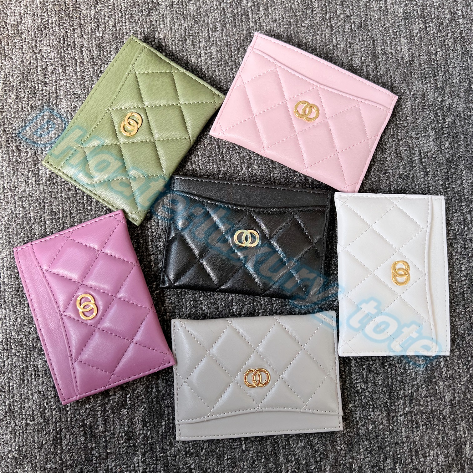 lambskin four card slots Coin Purses card holder original luxury Fashion famous Designers caviar wallets Womens men Genuine Leather pocket organizer gift credit, Carton
lambskin four card slots Coin Purses card holder original luxury Fashion famous Designers caviar wallets Womens men Genuine Leather pocket organizer gift credit, Carton
