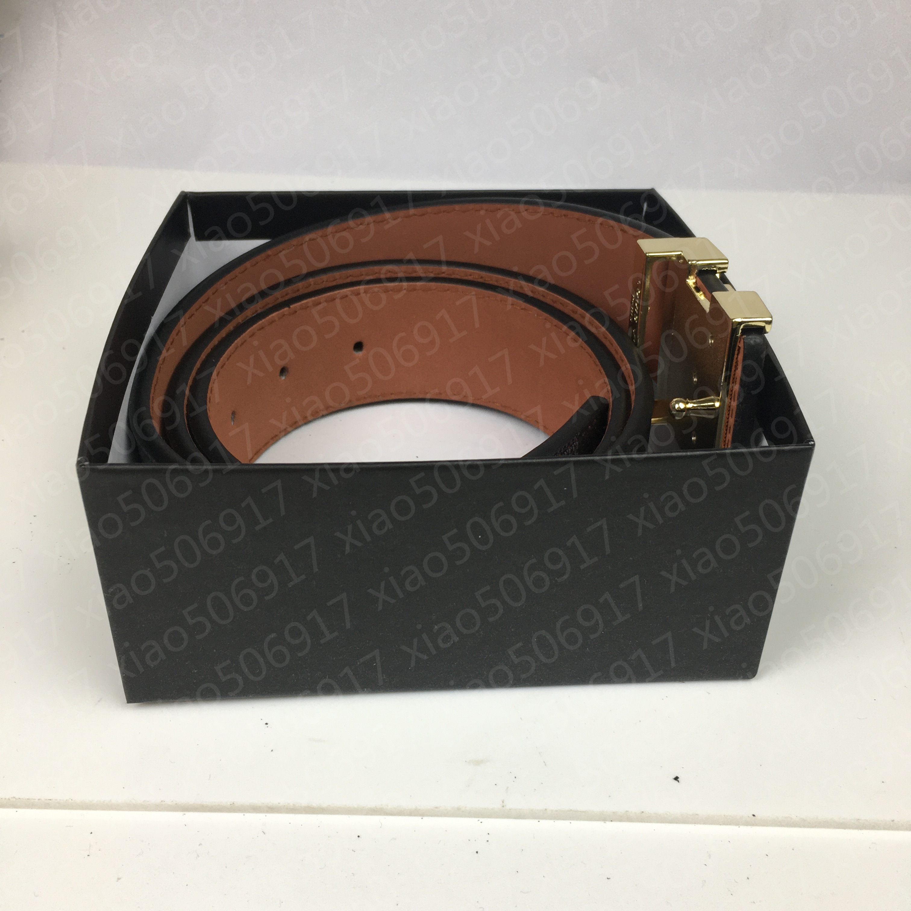 Luxury designer Belt Buckle Fashion Genuine Leather Women Belts For men Letter Double Big gold classical, With box
Luxury designer Belt Buckle Fashion Genuine Leather Women Belts For men Letter Double Big gold classical, With box