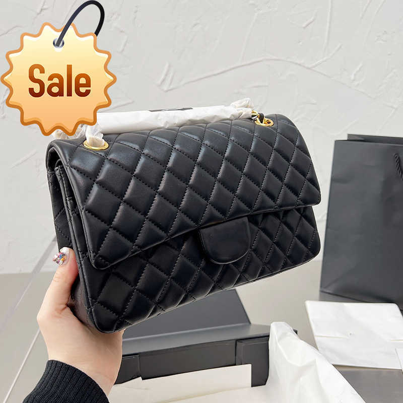 Women's Luxury Designer bags Shoulder Bags Crossbody Bag Tote 2023 New Classic Texture Gold Hardware Lock Messenger packet 15 Fashion Colors Factory Direct Sales, Red
Women's Luxury Designer bags Shoulder Bags Crossbody Bag Tote 2023 New Classic Texture Gold Hardware Lock Messenger packet 15 Fashion Colors Factory Direct Sales, Red