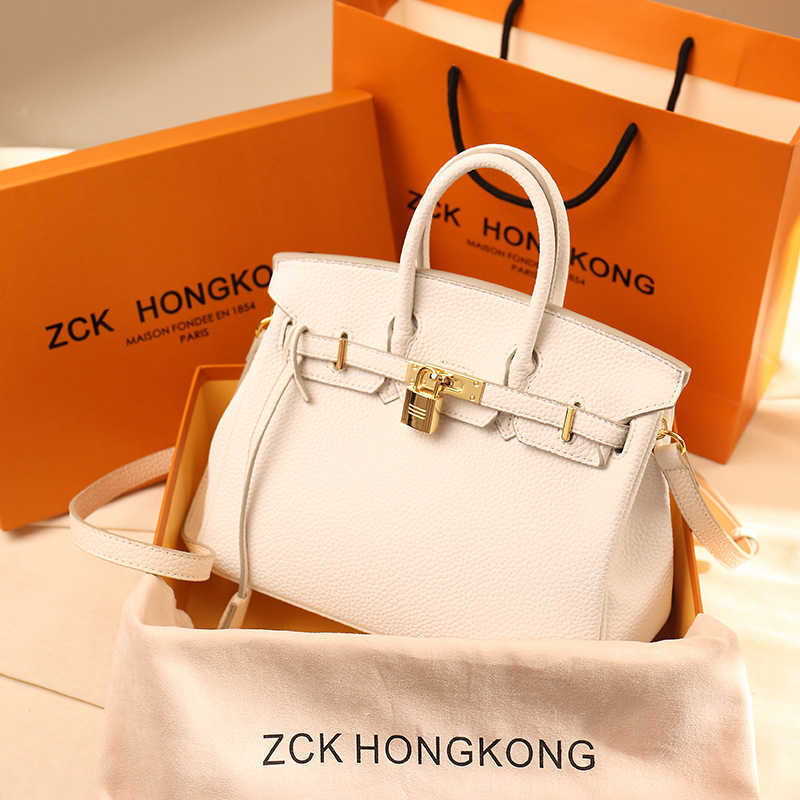 Designer Bags Hem Handbags Women Cluth Fashion 2022 Luxury Women's Leather Handbag Messenger Togo Pu 2em4 Mess Bird Classic Elegant, White platinum 25cm
Designer Bags Hem Handbags Women Cluth Fashion 2022 Luxury Women's Leather Handbag Messenger Togo Pu 2em4 Mess Bird Classic Elegant, White platinum 25cm