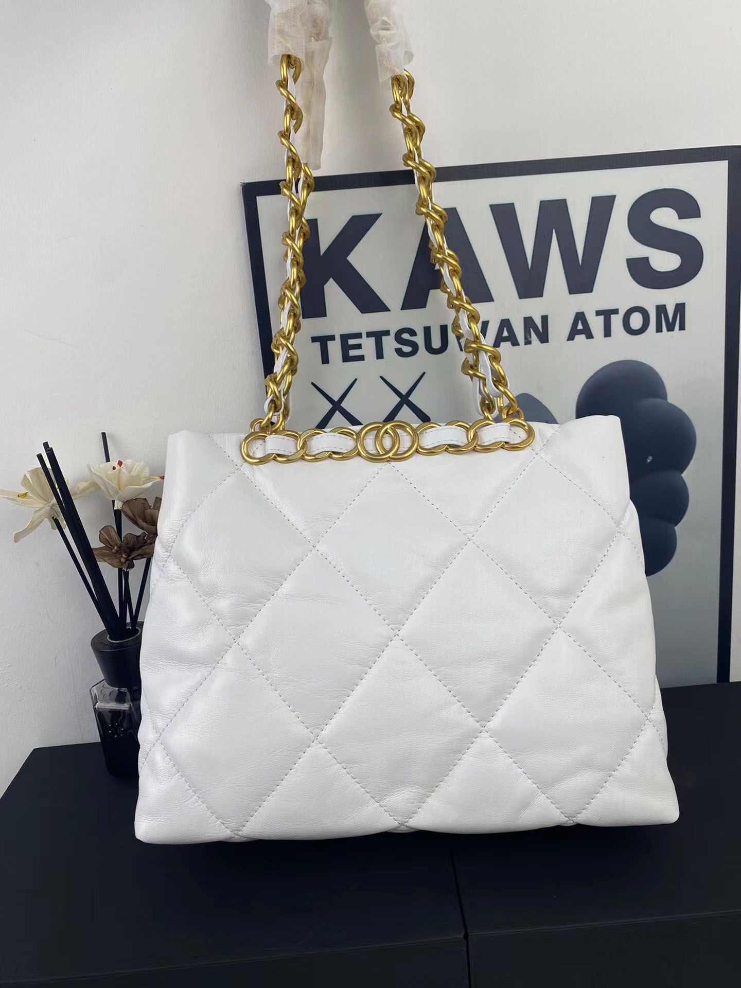 New winter luxury bag Leather small shopping bags Designer bag women handbag Chain purse Metal logo Tote High capacity crossbody Wallet, White
New winter luxury bag Leather small shopping bags Designer bag women handbag Chain purse Metal logo Tote High capacity crossbody Wallet, White