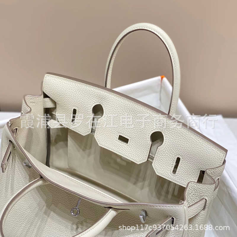 Designer Bags Hem Handbags Women Cluth Fashion Home Classic 30cm Leather Lychee Pattern Top Togo Cowhide Portable Lady Pu Luxury C2ao Mess, Milky white
Designer Bags Hem Handbags Women Cluth Fashion Home Classic 30cm Leather Lychee Pattern Top Togo Cowhide Portable Lady Pu Luxury C2ao Mess, Milky white