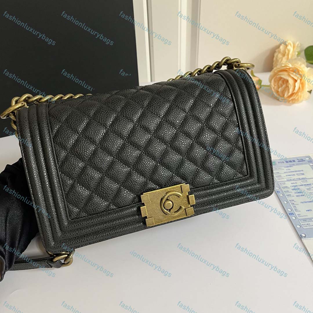 7A Luxury Vintage Messenger Bags Leather Quilted Ladies Shoulder Bag Famous Designer Handbag Large Capacity Hot Louiseity Totes Le boy Crossbody Bag Viutonity, Black -calfskin caviar
7A Luxury Vintage Messenger Bags Leather Quilted Ladies Shoulder Bag Famous Designer Handbag Large Capacity Hot Louiseity Totes Le boy Crossbody Bag Viutonity, Black -calfskin caviar