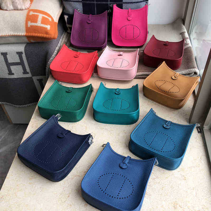Designer Berkin 25 35 bags For womens Organizer fashion Handbags cowhide leather Multicolour Heres Letters H Charm Mini Kely Wallet Togo Luxury Quality totes UAWS, S4 deep blue
Designer Berkin 25 35 bags For womens Organizer fashion Handbags cowhide leather Multicolour Heres Letters H Charm Mini Kely Wallet Togo Luxury Quality totes UAWS, S4 deep blue