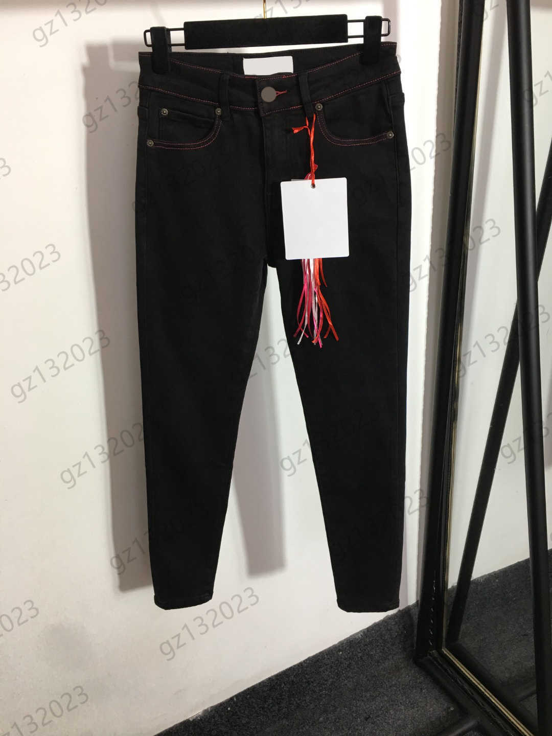 Jeans Womens Designer Custom Made Buttons Tight Capris Denim Trousers Add Fleece Thicken Warm Slimming Jean Pants Autumn Winter Joker Women Clothing, 13
Jeans Womens Designer Custom Made Buttons Tight Capris Denim Trousers Add Fleece Thicken Warm Slimming Jean Pants Autumn Winter Joker Women Clothing, 13