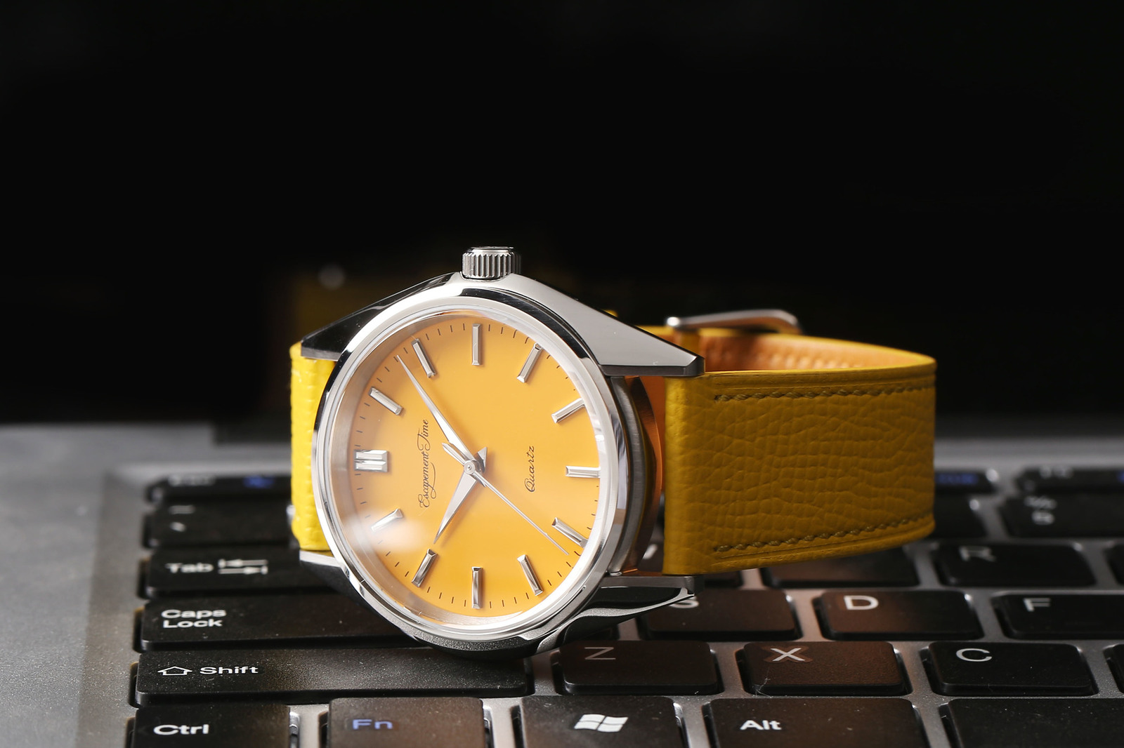 Wristwatches Escapement timeQuartz Watch 40mm Case VH31 Heat Treatment Hand 221128