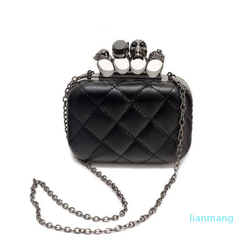 Whole vintage Skull purse Black Skull Knuckle Rings Handbag Clutch Evening Bag The chain inclined shoulder bag3378222