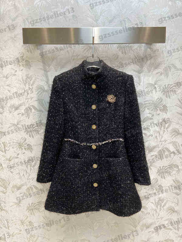 Trench Coats For Womens Designer CNL Chain Mid-length Jackets Retro Luxury High-end Black Silk Tweed Fabric Stand Collar Trench Coat Women Clothing
Trench Coats For Womens Designer CNL Chain Mid-length Jackets Retro Luxury High-end Black Silk Tweed Fabric Stand Collar Trench Coat Women Clothing