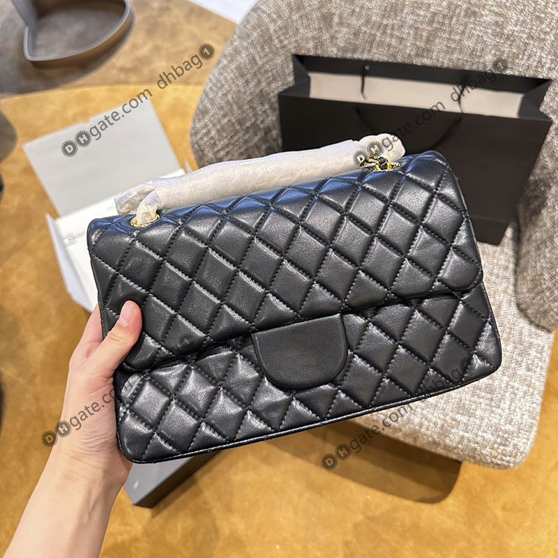 Fashion Double Flap Shoulder Women Bag Vintage Genuine Leather Diamond Quilted Classic Handbag Gold Hardware Designer Crossbody Luxury Sacoche key Pouch 25cm, Black
Fashion Double Flap Shoulder Women Bag Vintage Genuine Leather Diamond Quilted Classic Handbag Gold Hardware Designer Crossbody Luxury Sacoche key Pouch 25cm, Black