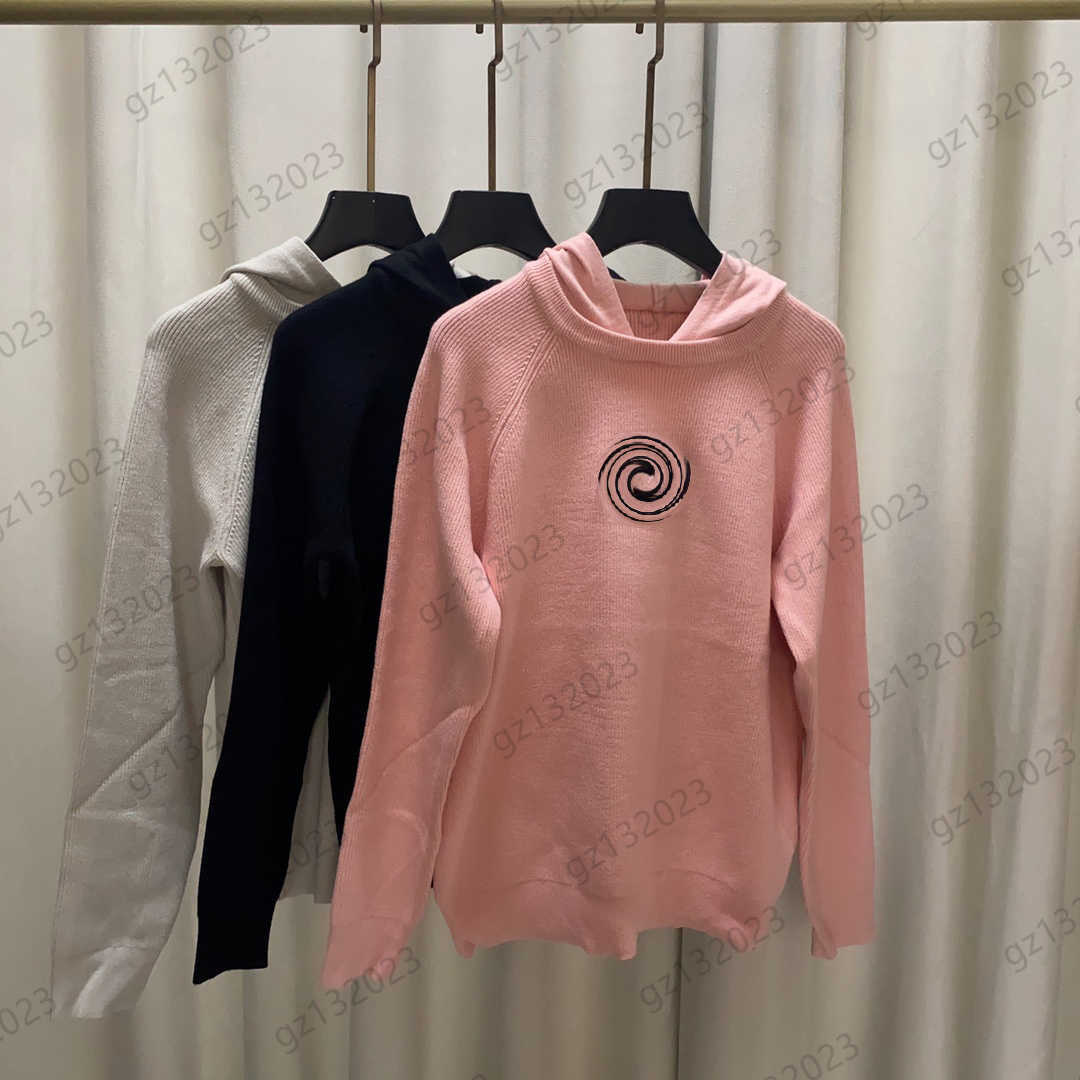 Womens Hoodie Chest Logo Embroidery Thread Round Collar Splicing Hooded Knitting Sweatshirts Standard Long Sleeves Pullover Hoodies Women Clothes 3 Colors
Womens Hoodie Chest Logo Embroidery Thread Round Collar Splicing Hooded Knitting Sweatshirts Standard Long Sleeves Pullover Hoodies Women Clothes 3 Colors