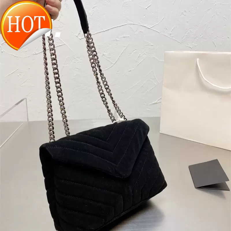 Women's Luxury Designer bags Shoulder Bags Tote 2023 New Fashion Gold Chain Classic V-stripe Single Shoulders Oblique Cross Bag Factory Direct Sales, Black
Women's Luxury Designer bags Shoulder Bags Tote 2023 New Fashion Gold Chain Classic V-stripe Single Shoulders Oblique Cross Bag Factory Direct Sales, Black