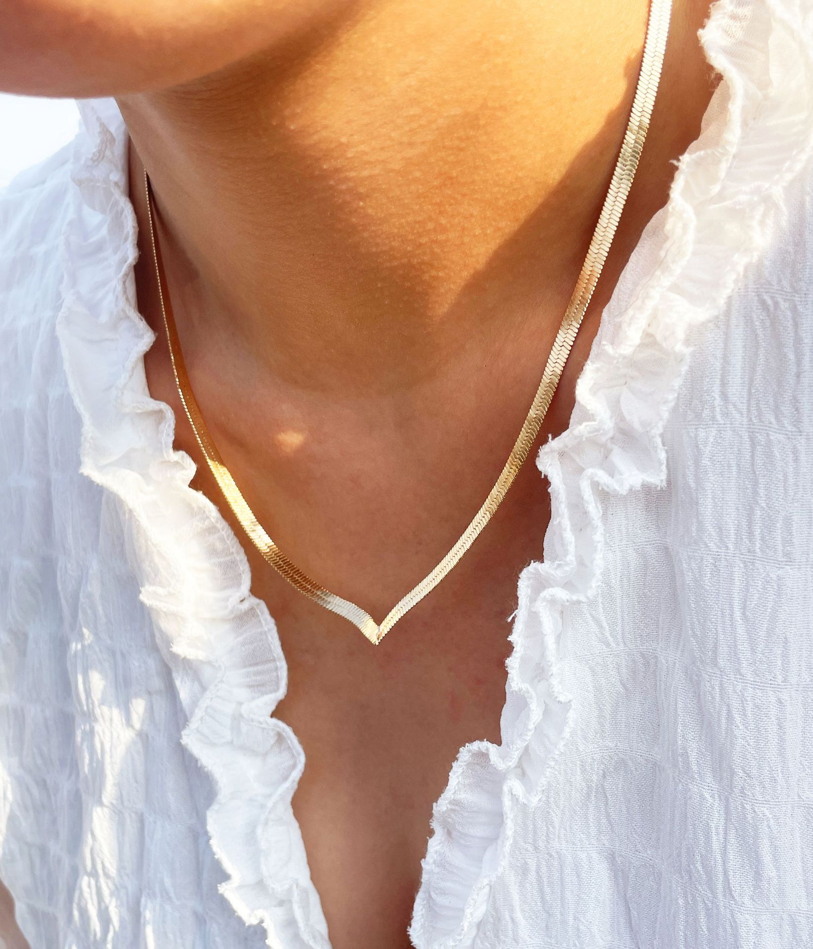 gold string Necklaces for Women Hiphop Vintage Female Lady Trendy snake Choker Fashion Jewelry Silver Color
gold string Necklaces for Women Hiphop Vintage Female Lady Trendy snake Choker Fashion Jewelry Silver Color