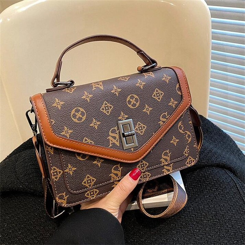 Designer 2023 Tops Quality Evening Bags Handbagss Wallet Handbag Women Handbags Bagsss Crossbody Soho Bag Shoulder Bag Fringed Messenger Bagss, 01
Designer 2023 Tops Quality Evening Bags Handbagss Wallet Handbag Women Handbags Bagsss Crossbody Soho Bag Shoulder Bag Fringed Messenger Bagss, 01
