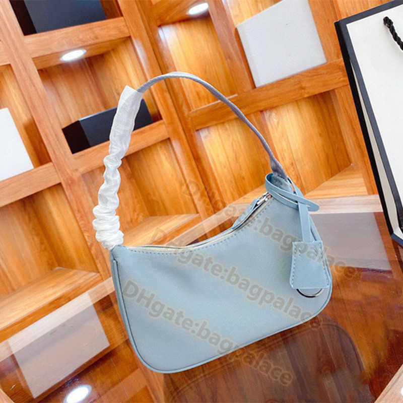 Wholesale Summer Underarm Bag Luxurys Designers Bags Shoulder Handbag Messenger Women Totes Fashion Vintage Handbags Printed C, No bags
Wholesale Summer Underarm Bag Luxurys Designers Bags Shoulder Handbag Messenger Women Totes Fashion Vintage Handbags Printed C, No bags