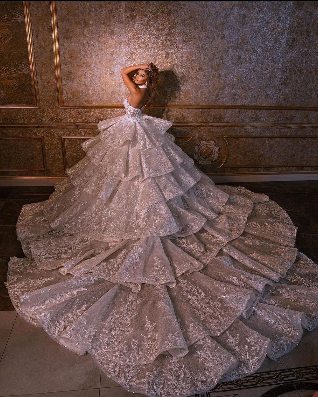 urious Tiered Wedding Dress Ball Gown Custom Made Halter Sequins Lace Backless Church Bridal Dresses