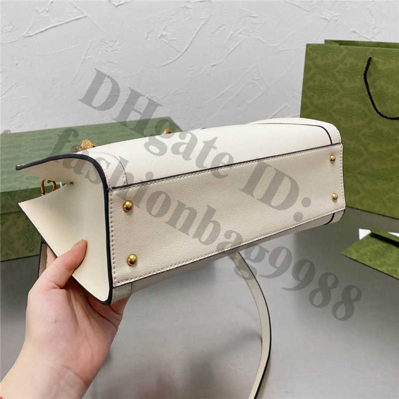 Famous Brand Bamboo Ladies Genuine Leather Shoulder Bags Luxury Designers Women Tote Beige Crossbody Handbags Totes Black Brown Ba, Color 1 with logo 21x16cm
Famous Brand Bamboo Ladies Genuine Leather Shoulder Bags Luxury Designers Women Tote Beige Crossbody Handbags Totes Black Brown Ba, Color 1 with logo 21x16cm