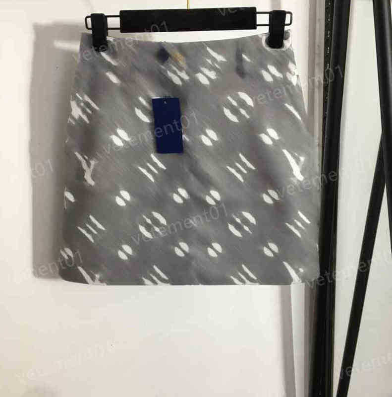 Fashion Womens Skirt Dresses Fashion Brand Logo Print High Waist Bag Hip Grey Skirts High Quality Luxury Designer Women Clothing 0912
Fashion Womens Skirt Dresses Fashion Brand Logo Print High Waist Bag Hip Grey Skirts High Quality Luxury Designer Women Clothing 0912