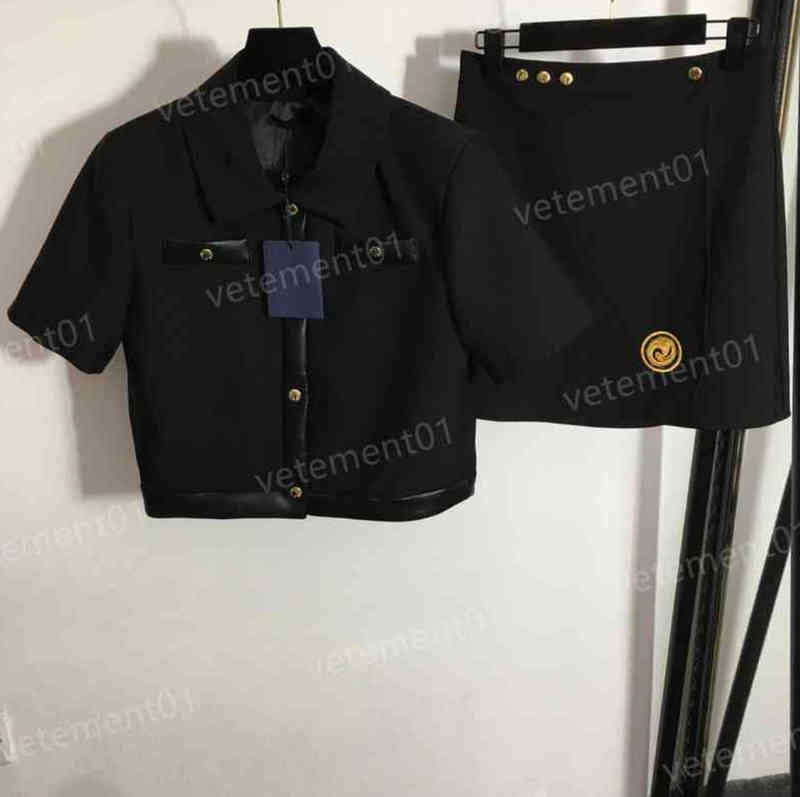 Women's Two Piece Dress Alphabet Gold Button Short-sleeved Jacket And A-line Skirt 2 Piece Luxury Top Designer Dresses For Women 0912
Women's Two Piece Dress Alphabet Gold Button Short-sleeved Jacket And A-line Skirt 2 Piece Luxury Top Designer Dresses For Women 0912