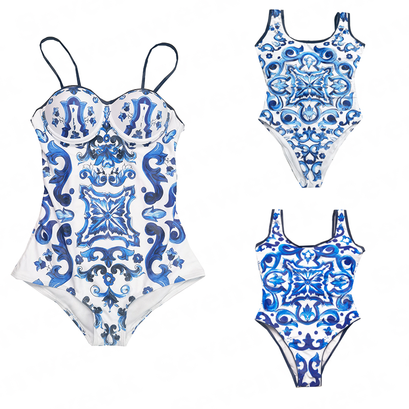 Bikini Sesigner Swimwear For Women Sexy Backless One Piece Swimsuit Womens Bikinis Set Girls Pool Swim Wear