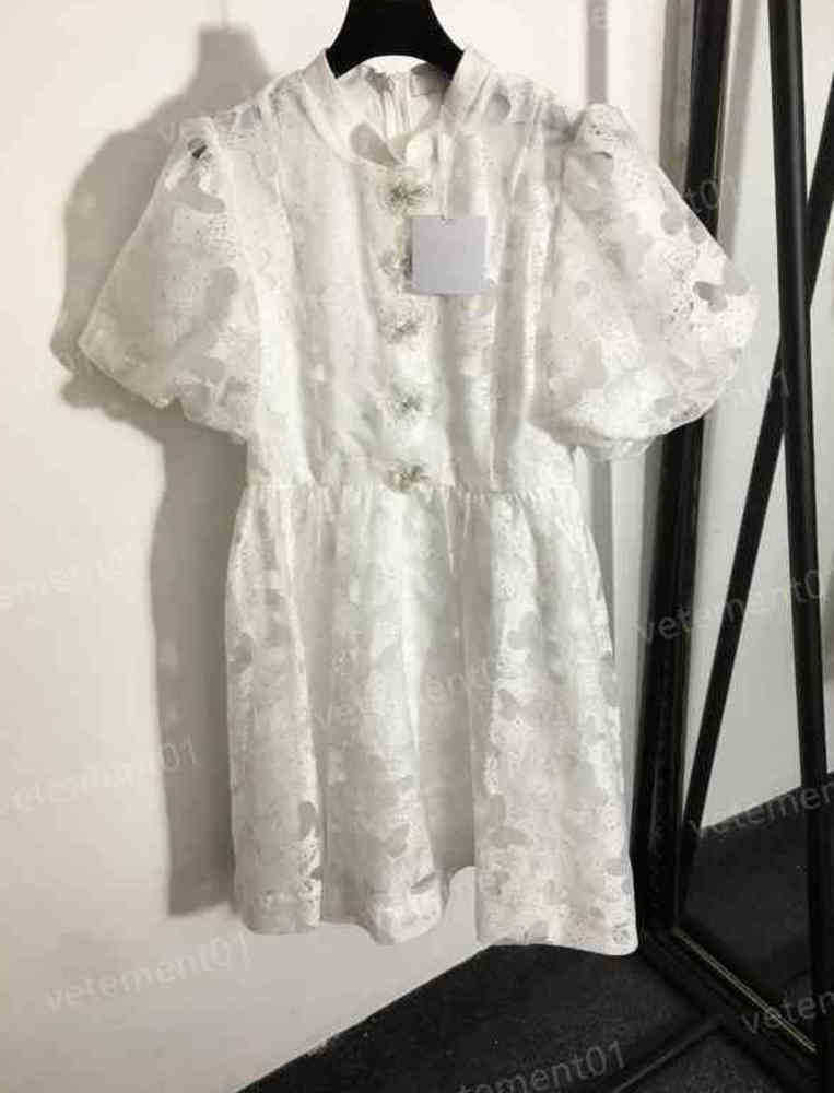 Fashion Womens Dresses Flower Butterfly Embroidery Pattern Temperament Waist Short Sleeve Dress High Quality Luxury Designer Women Clothing 0912
Fashion Womens Dresses Flower Butterfly Embroidery Pattern Temperament Waist Short Sleeve Dress High Quality Luxury Designer Women Clothing 0912