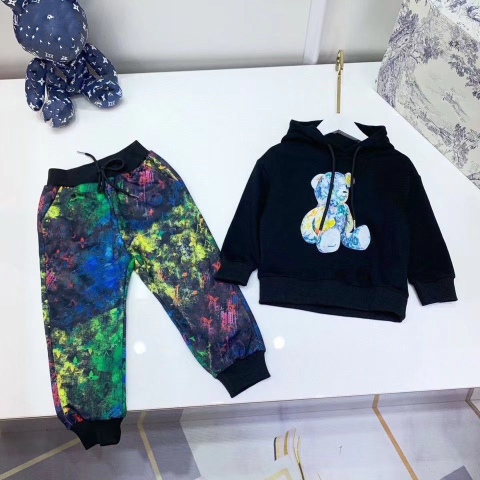 Designer Clothing Sets tech fleece boys tracksuits hoodie techwear long sleeve baby jackets hoodies kid trouser jacket jogger suit children girl set TJJ
Designer Clothing Sets tech fleece boys tracksuits hoodie techwear long sleeve baby jackets hoodies kid trouser jacket jogger suit children girl set TJJ