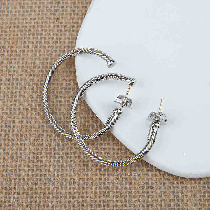 Ladies Earring Fashion Jewelry Earrings Designers Charm for Round Trendy Hoop Luxury Women Classic Orecchini Birthday Banquent Accessories
Ladies Earring Fashion Jewelry Earrings Designers Charm for Round Trendy Hoop Luxury Women Classic Orecchini Birthday Banquent Accessories