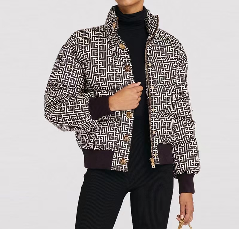 High-quality geometric pattern fashion lady white duck down jacket and vest, 2527 vest
High-quality geometric pattern fashion lady white duck down jacket and vest, 2527 vest