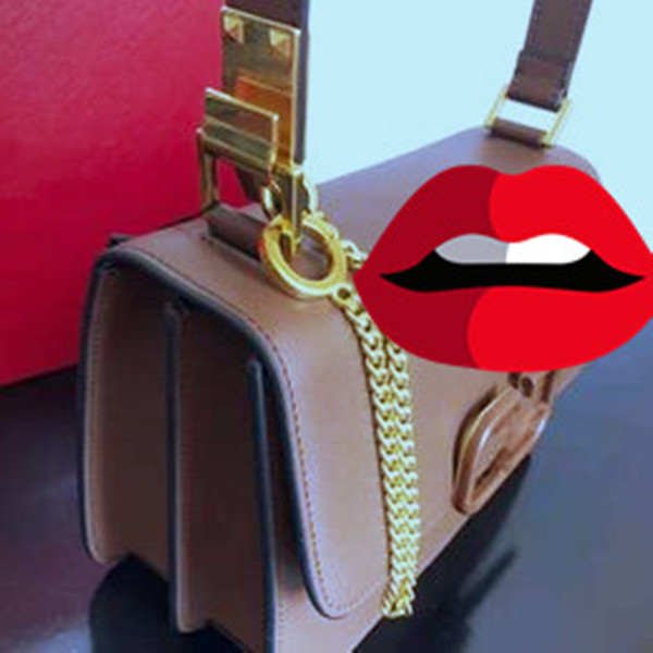 Designer Bags Classic One Shoulder Women's Small Square Leather Leisure Postman Chain Super Large Space Oblique Handtote Factory Direct Sale luxury handbags, Black
Designer Bags Classic One Shoulder Women's Small Square Leather Leisure Postman Chain Super Large Space Oblique Handtote Factory Direct Sale luxury handbags, Black