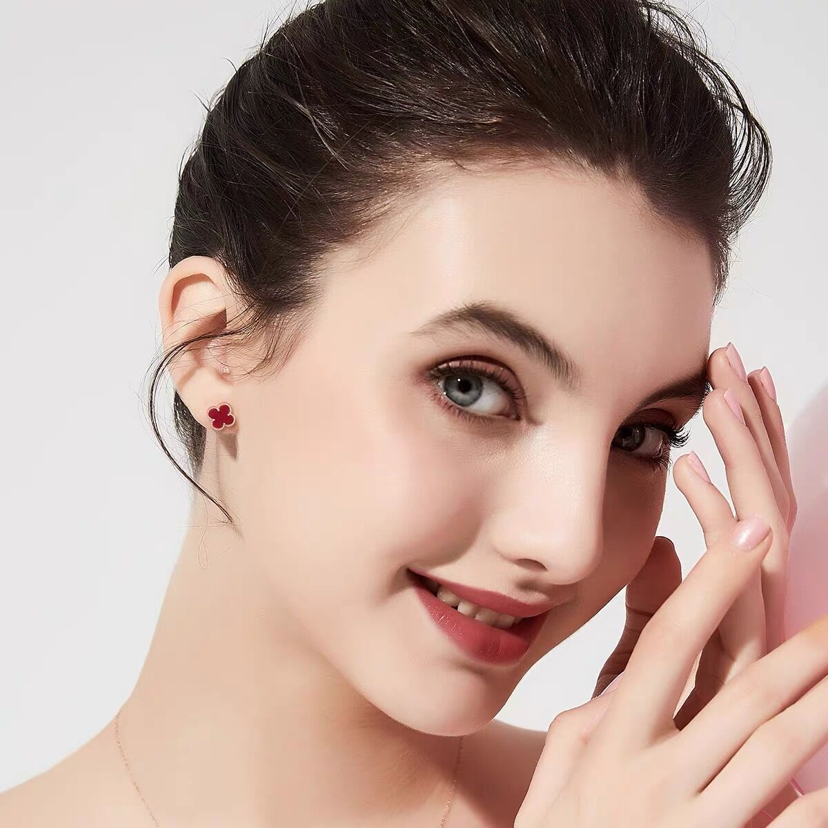 Titanium Steel Leaf Studs for Women 18K Rose Gold Plated Earrings Fashion Brand Shell Flower Jewelry Black Green White Red Leaves Charm Never Fade Not
