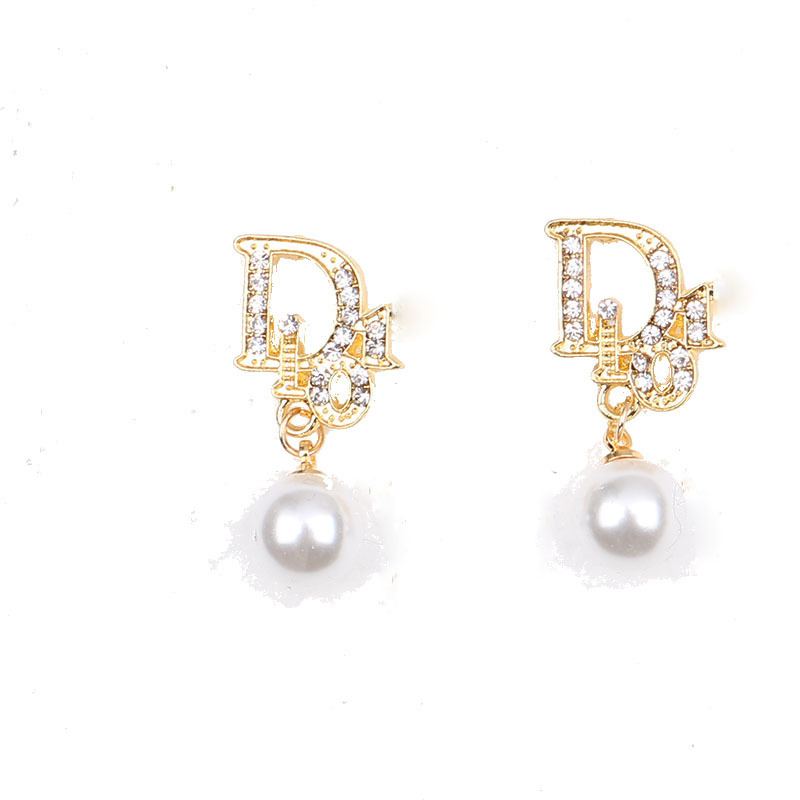 silver dangles buxury brand mixed simple 18k gold plated earrings dangle designer earring luxury for women hoop pearl clover stud letters jewelry chandeliers
silver dangles buxury brand mixed simple 18k gold plated earrings dangle designer earring luxury for women hoop pearl clover stud letters jewelry chandeliers