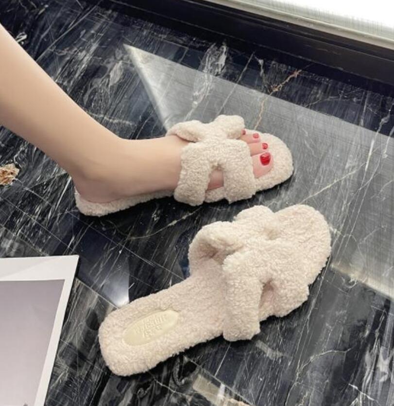 Herme Orans Slippers Designers Women Soft Fluffy Woolskin Sheepskin Insole herme Slides Winter Luxury Plush Fur Oran Sandals Rubber Sole Flat4GNE, Chocolate
Herme Orans Slippers Designers Women Soft Fluffy Woolskin Sheepskin Insole herme Slides Winter Luxury Plush Fur Oran Sandals Rubber Sole Flat4GNE, Chocolate