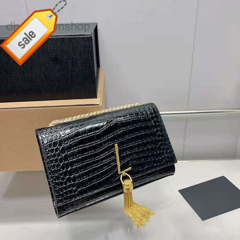 Designer Bags 2022 High Quality Women Shoulder Crossbody Chain Top Large Capacity Hand Luxury Purse Fashion Sheep Leather Shopping Factory Direct Sale, Style 1 black
Designer Bags 2022 High Quality Women Shoulder Crossbody Chain Top Large Capacity Hand Luxury Purse Fashion Sheep Leather Shopping Factory Direct Sale, Style 1 black