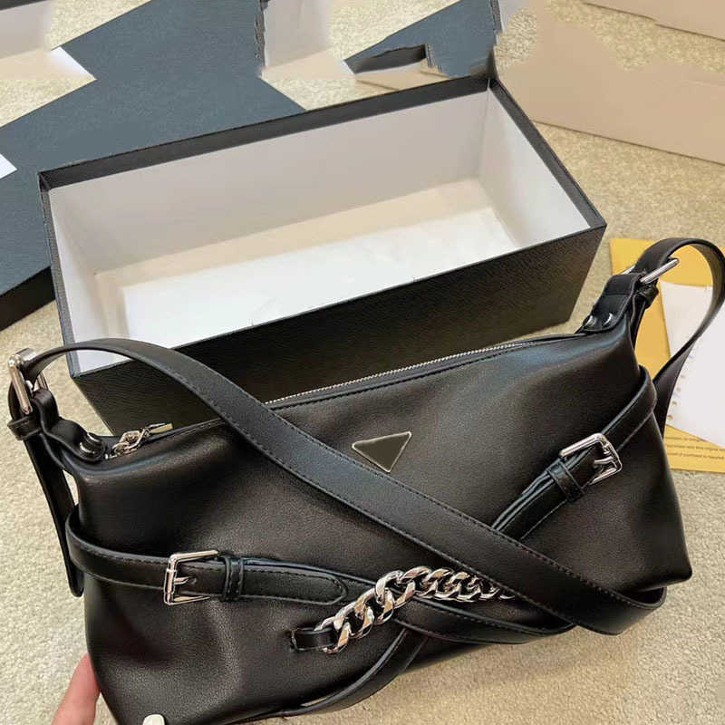 Prads totes designer handbag women bag Handbags Prade the Tote bags Luxuries designers womens crossbody Handbag Shoulder 7A high quality purses wallet 418B, Black
Prads totes designer handbag women bag Handbags Prade the Tote bags Luxuries designers womens crossbody Handbag Shoulder 7A high quality purses wallet 418B, Black