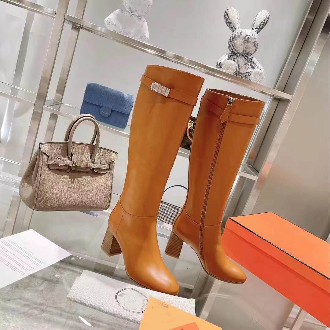 2022 Top Quality Fashion Luxury Heels Women Boot Square Toes Genuine Leather Button High heeled Coarse heel 7.5CM shoes lady Shoe Large Size US11 35-42, Orange
2022 Top Quality Fashion Luxury Heels Women Boot Square Toes Genuine Leather Button High heeled Coarse heel 7.5CM shoes lady Shoe Large Size US11 35-42, Orange