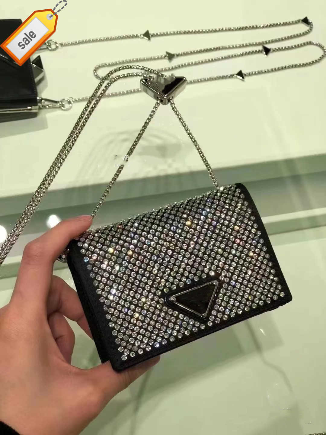 Designer Bags Digner Kids Triangle Rhintone Handbag 2022 Girls Metal Chain Crossbody Children Bling One Shoulder Bag A8469 Factory Direct Sale Special counter, Black
Designer Bags Digner Kids Triangle Rhintone Handbag 2022 Girls Metal Chain Crossbody Children Bling One Shoulder Bag A8469 Factory Direct Sale Special counter, Black