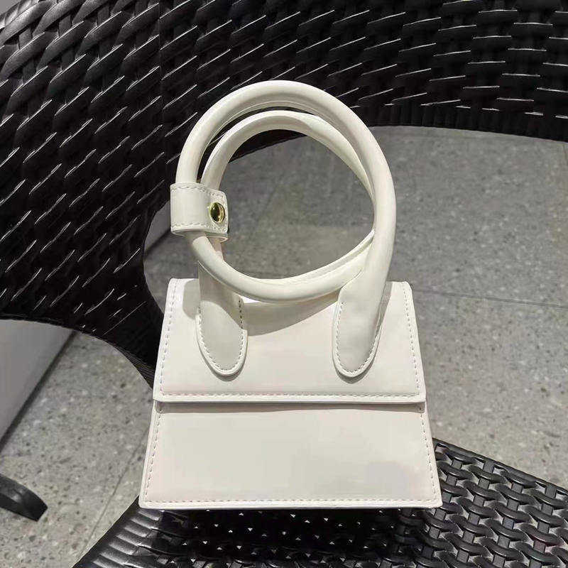 Designer luxury Women Bags Jacquemuity The Tote Bag JAC Wallet Shoulder Purse Crossbody Classic Leather Handbag Large Capacity 7A High Quality zhouzhoubao123 MP00, No bag
Designer luxury Women Bags Jacquemuity The Tote Bag JAC Wallet Shoulder Purse Crossbody Classic Leather Handbag Large Capacity 7A High Quality zhouzhoubao123 MP00, No bag