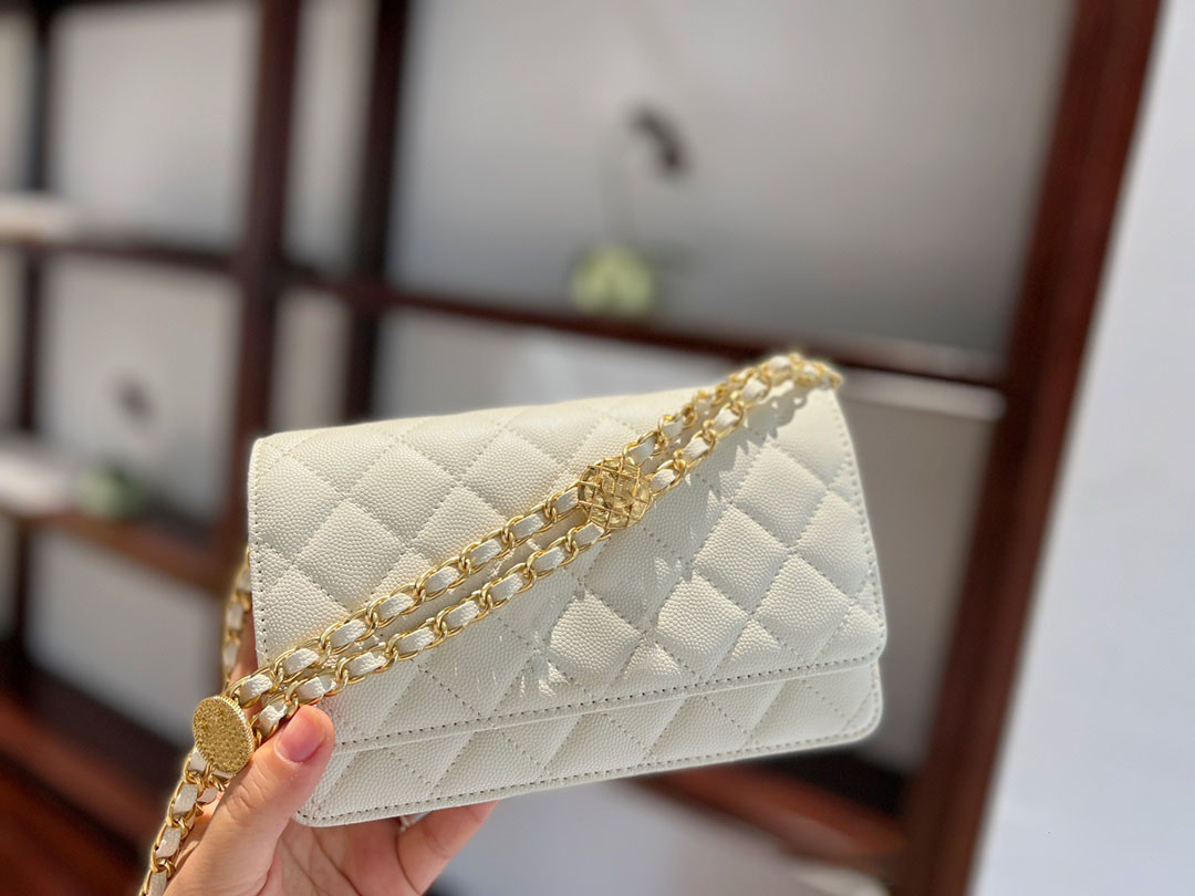 Shoulder Bags Leather Digner Shoulder Bags Woman Handbags Luxuri Purse Mini Bag single Msenger Crossbody bag fashion wallet metal lock chain black compact, Box
Shoulder Bags Leather Digner Shoulder Bags Woman Handbags Luxuri Purse Mini Bag single Msenger Crossbody bag fashion wallet metal lock chain black compact, Box