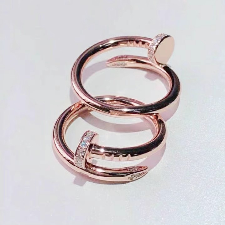 18K Gold Nail Ring Designer Women's Ring Classic Charm Boys Girls Valentine's Day Christmas Wedding Gift 316L Titanium Jewelry
18K Gold Nail Ring Designer Women's Ring Classic Charm Boys Girls Valentine's Day Christmas Wedding Gift 316L Titanium Jewelry