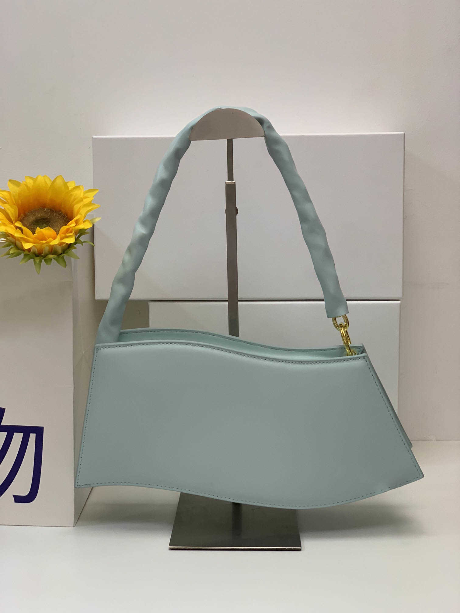 Designer luxury Women Bags Jacquemuity The Tote Bag JAC Wallet Shoulder Purse Crossbody Classic Leather Handbag Large Capacity 7A High Quality zhouzhoubao123 WR81, No bag
Designer luxury Women Bags Jacquemuity The Tote Bag JAC Wallet Shoulder Purse Crossbody Classic Leather Handbag Large Capacity 7A High Quality zhouzhoubao123 WR81, No bag