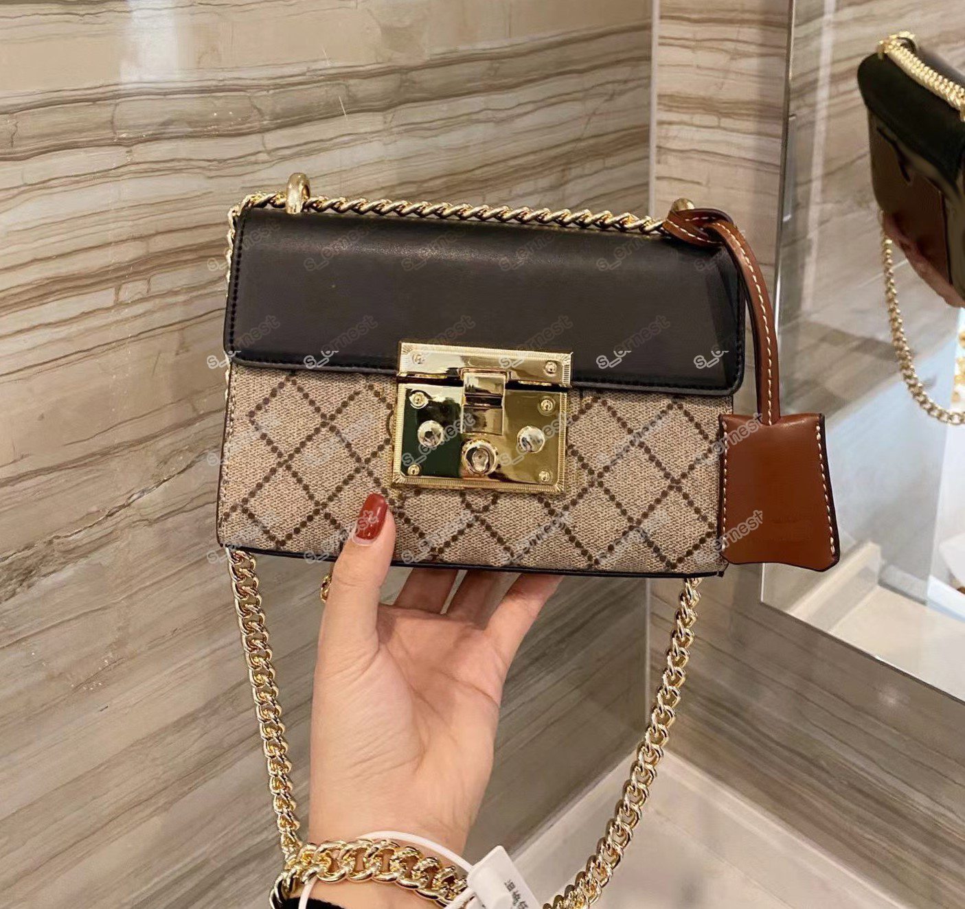 Luxurys bags Fashion designers womens Padlock CrossBody Flap Printed Handbag Chains ladies Genuine Leather Shoulder Bag purse Cross Body, 01
Luxurys bags Fashion designers womens Padlock CrossBody Flap Printed Handbag Chains ladies Genuine Leather Shoulder Bag purse Cross Body, 01