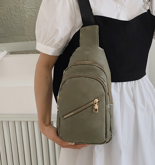 Sling Bag Men's Crossbody Men Casual Sporty Shoulder Bags handbags Male Chest Pack Waist Bag Luxury Messenger Fashion Handbag Real pu Leather Canvas 620, Grey
Sling Bag Men's Crossbody Men Casual Sporty Shoulder Bags handbags Male Chest Pack Waist Bag Luxury Messenger Fashion Handbag Real pu Leather Canvas 620, Grey