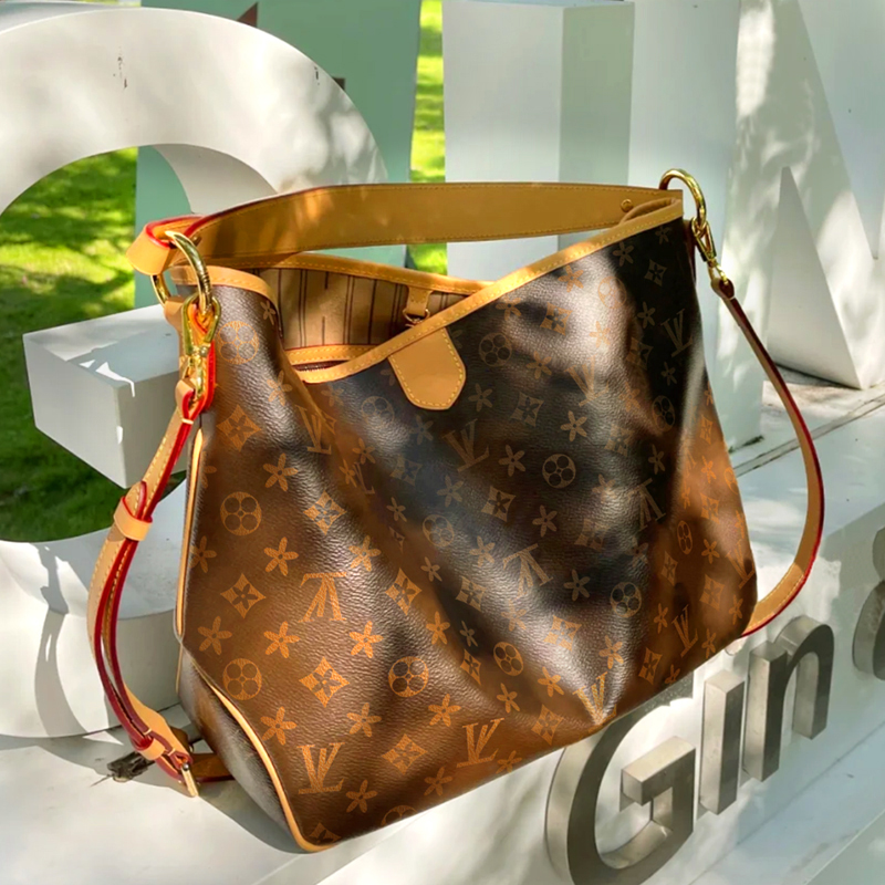 Luxurys handbag Luxury designer bags Big flower new material color matching bag women's leather handbags louise Purse vutton viuton Bag, Brown
Luxurys handbag Luxury designer bags Big flower new material color matching bag women's leather handbags louise Purse vutton viuton Bag, Brown